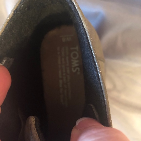 Toms size 8 booties - Picture 3 of 6